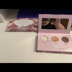 Laura Geller “Red Carpet Ready” Highlighter